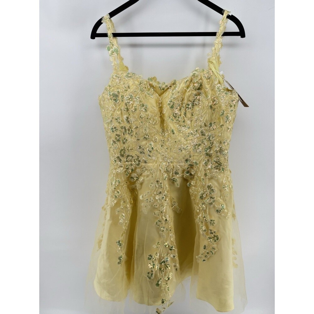 Missacc Yellow sequin dress for prom or any occasion, new Size M/L